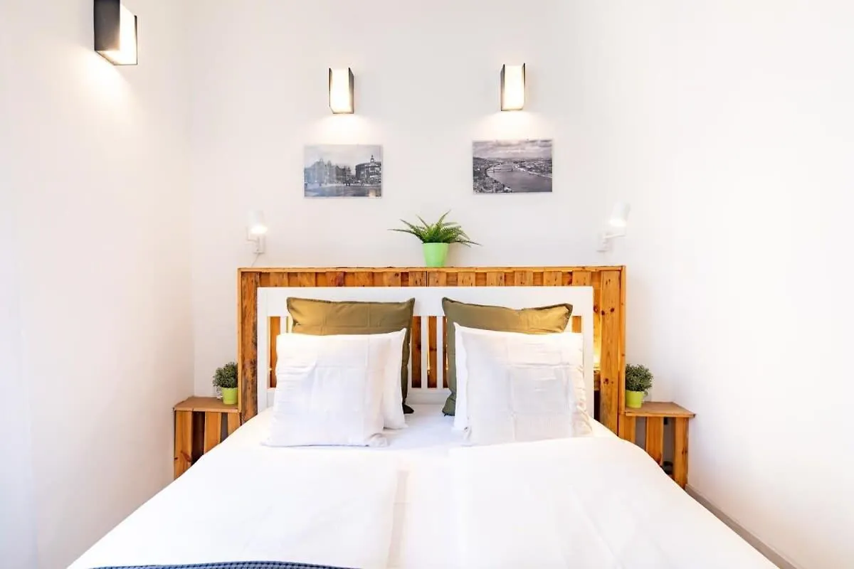 Central Comfy Home Budapest 0*,  Hungary